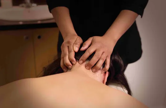 Massage de la tête